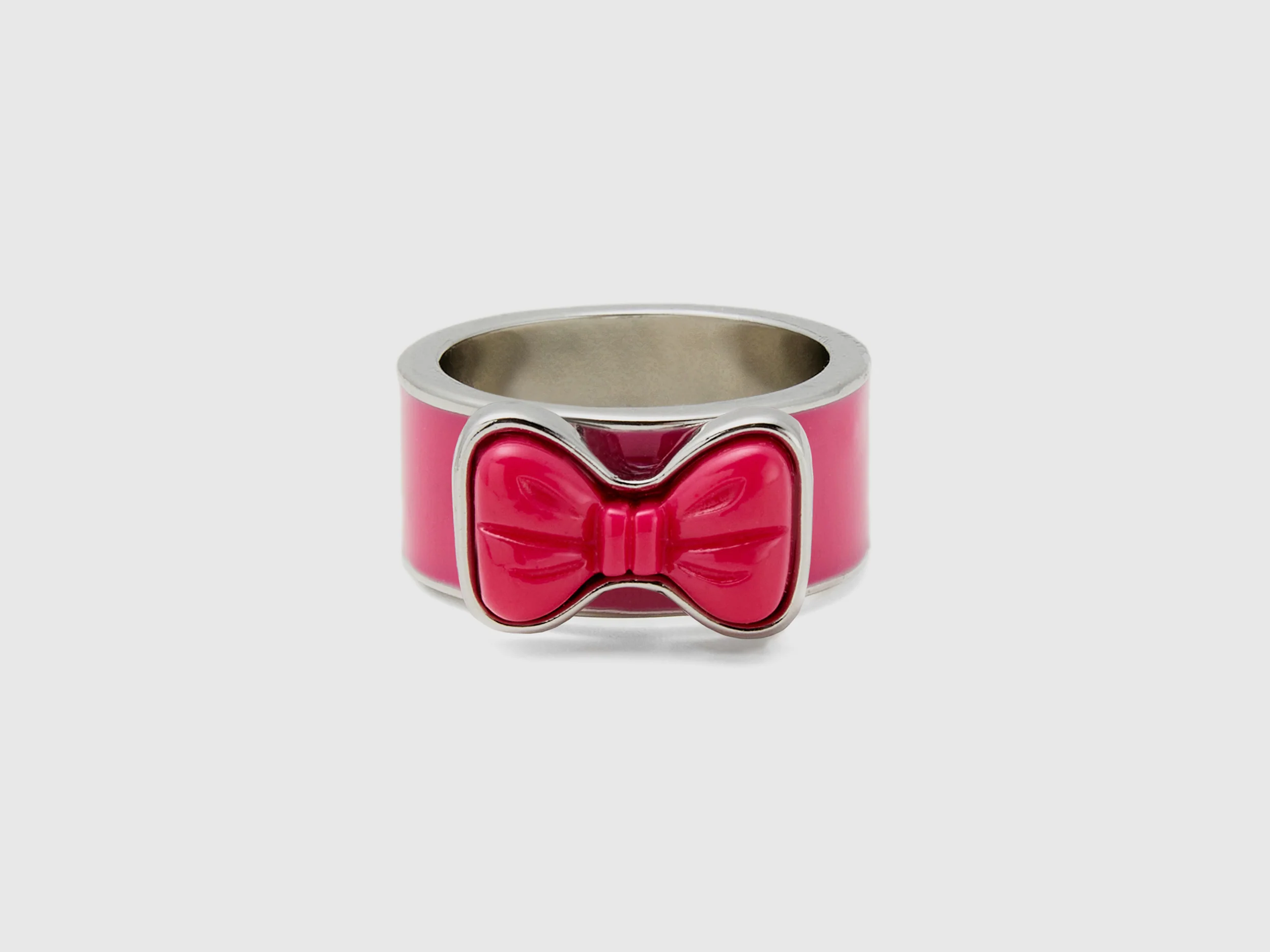 Anello a fascia con fiocco