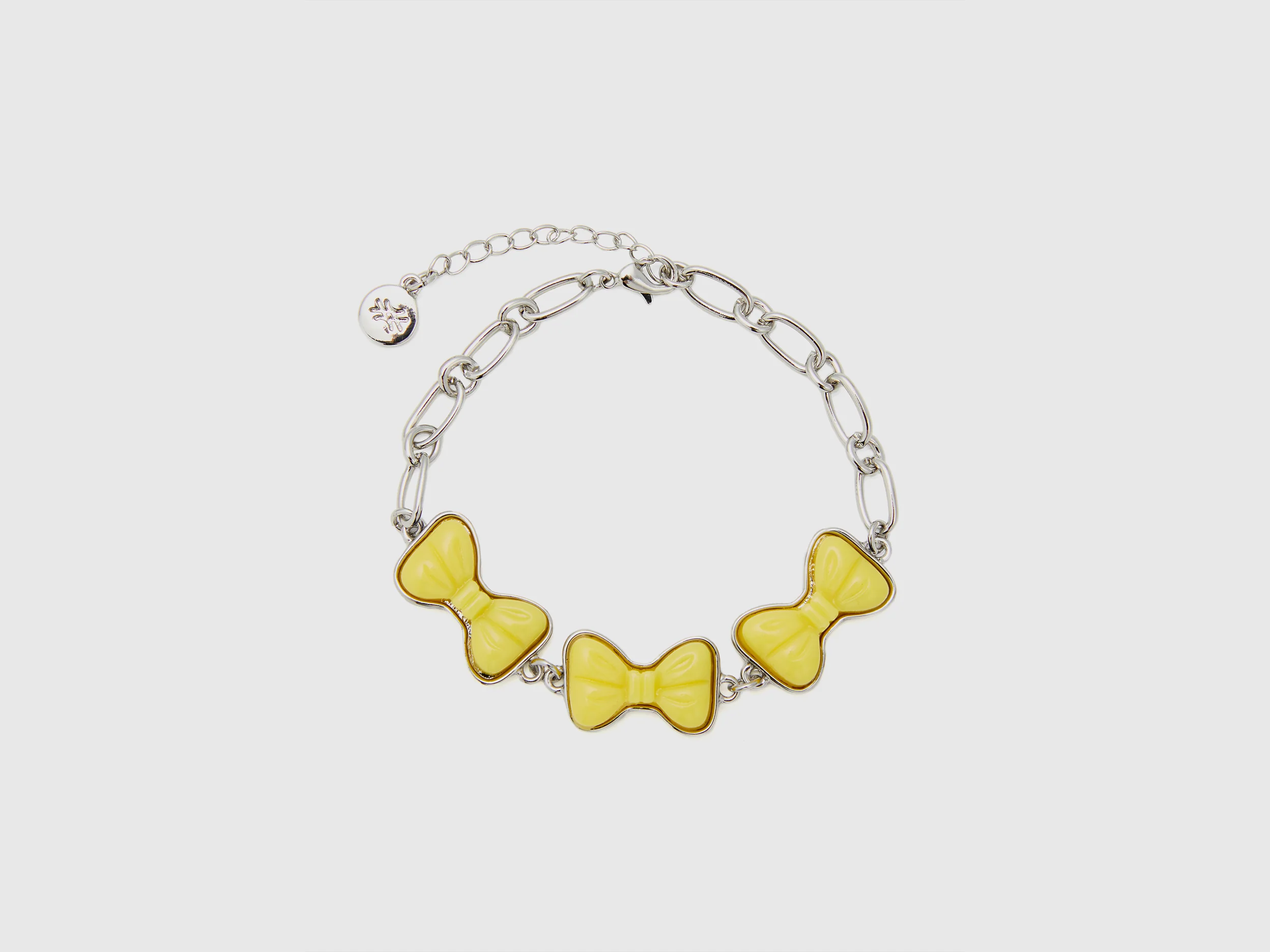 Bracciale con fiocchetti