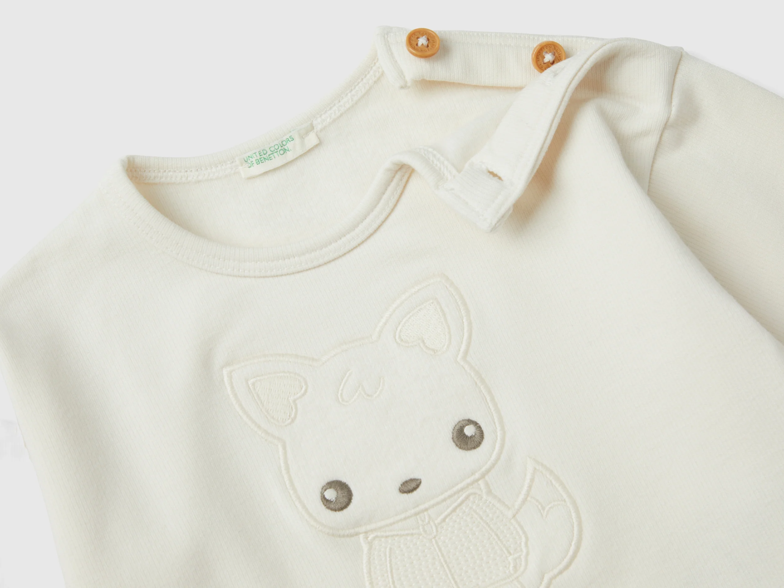 Calda t-shirt con patch - Image 2
