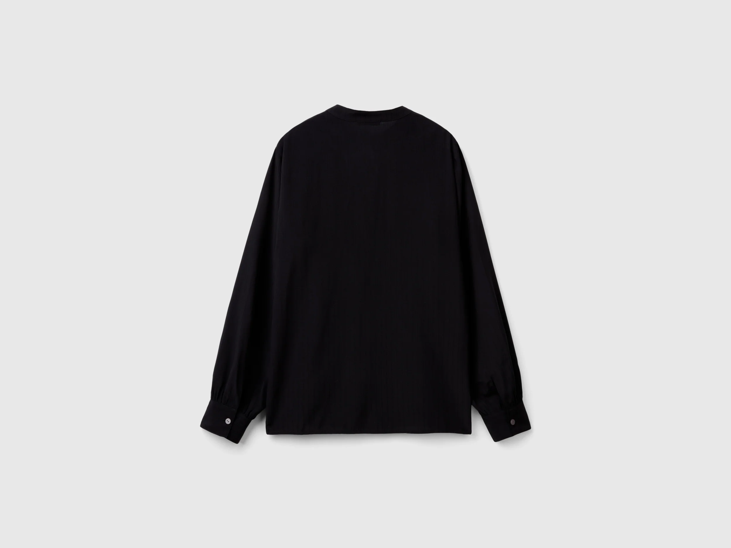 Camicia con scollo serafino - Image 2