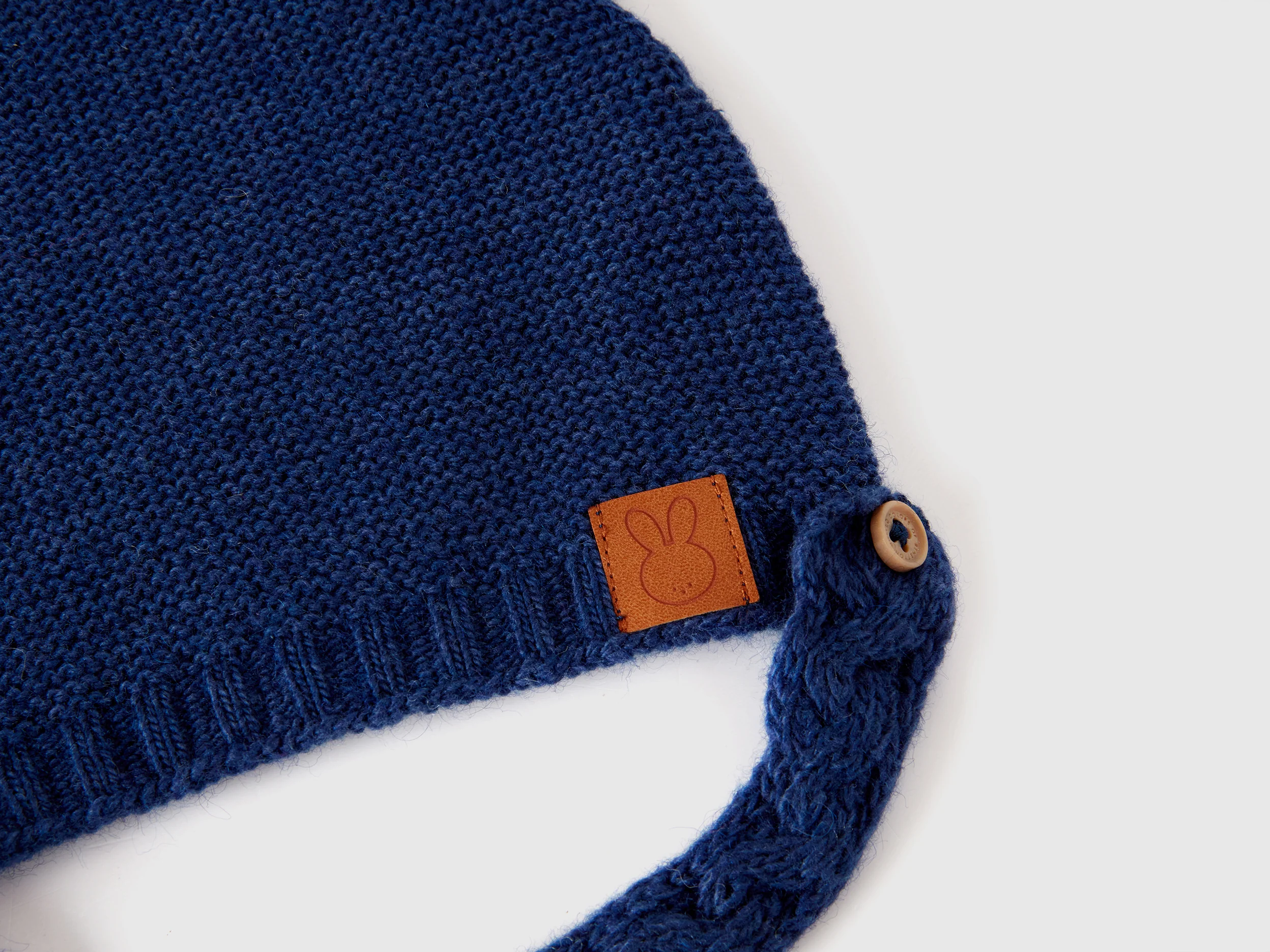 Cappellino con orecchie in misto lana riciclata - Image 3
