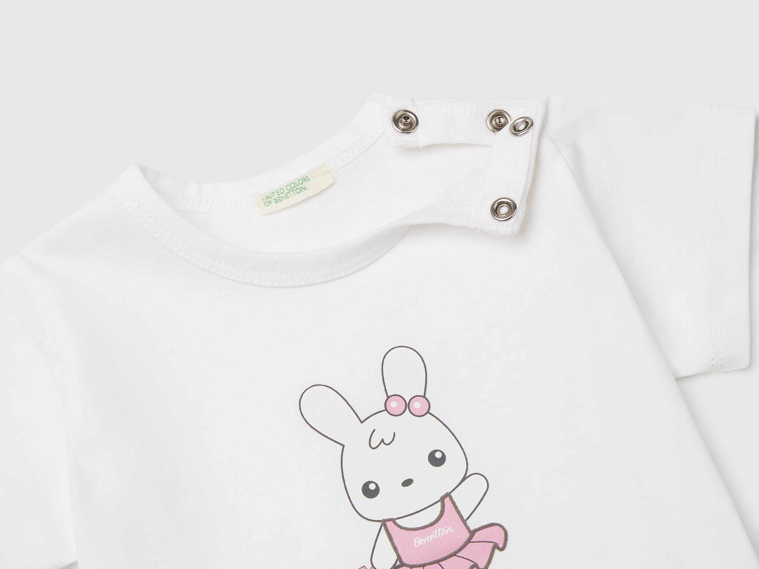 Completo t-shirt e bermuda - Image 3