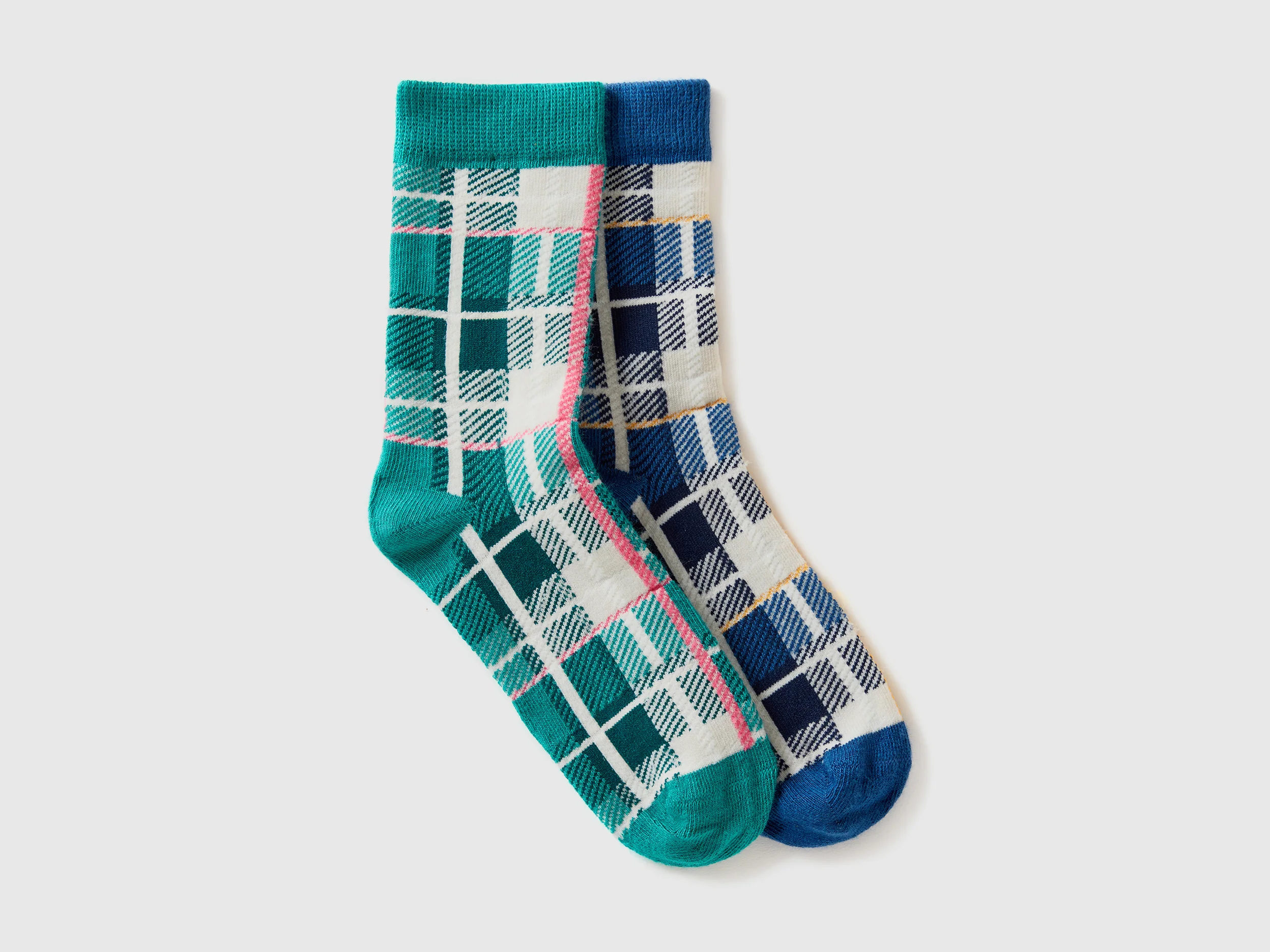 Due paia di calzini tartan