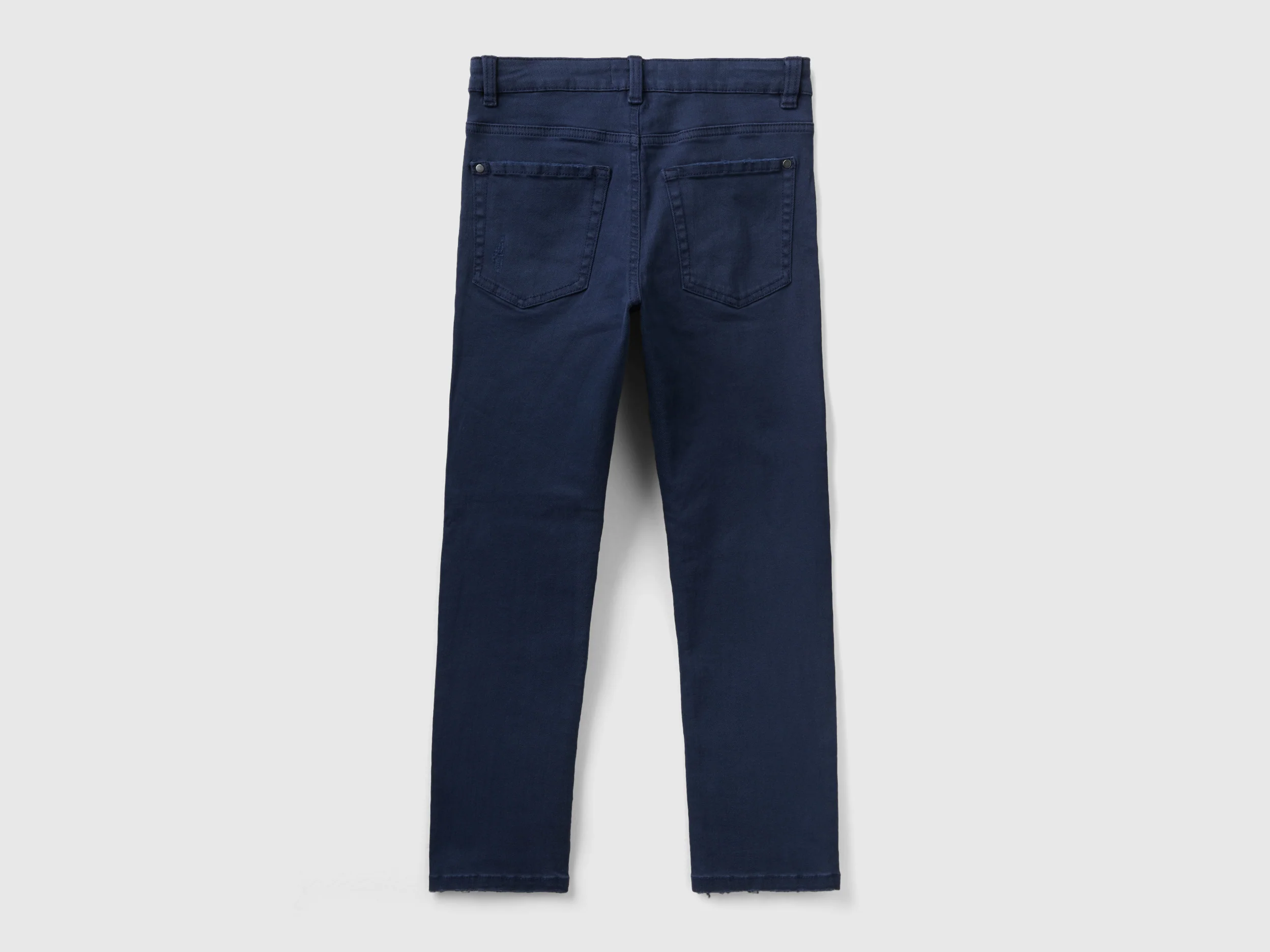 Jeans stretch con rotture - Image 2