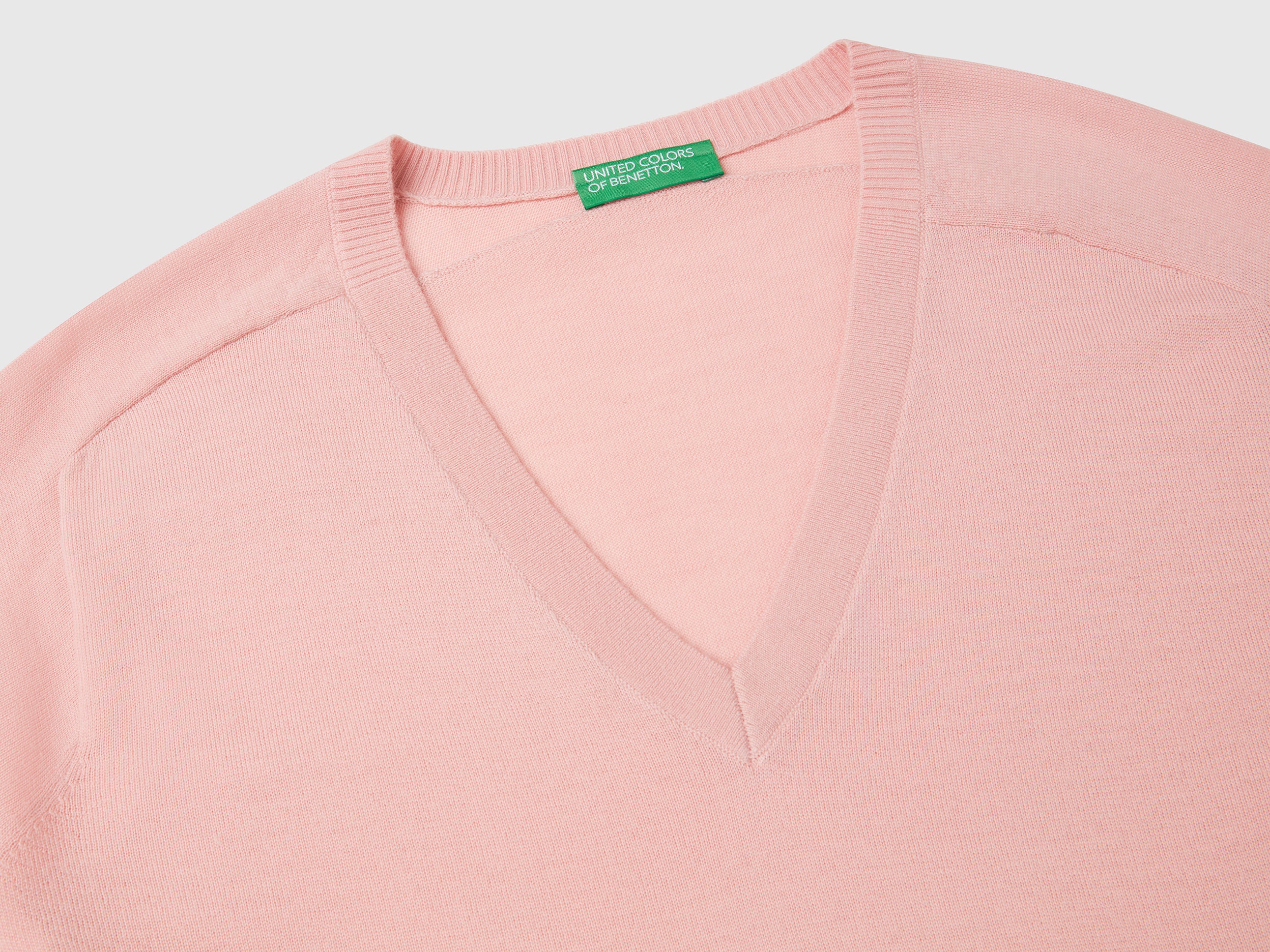 Maglia con scollo a V in pura lana Merino - Image 3