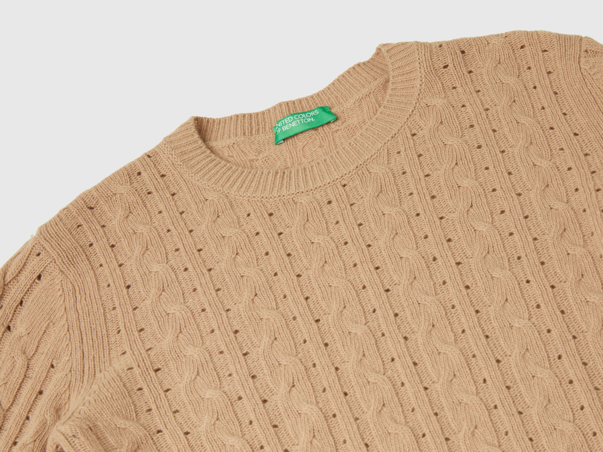 Maglia cropped con trecce e trafori - Image 3