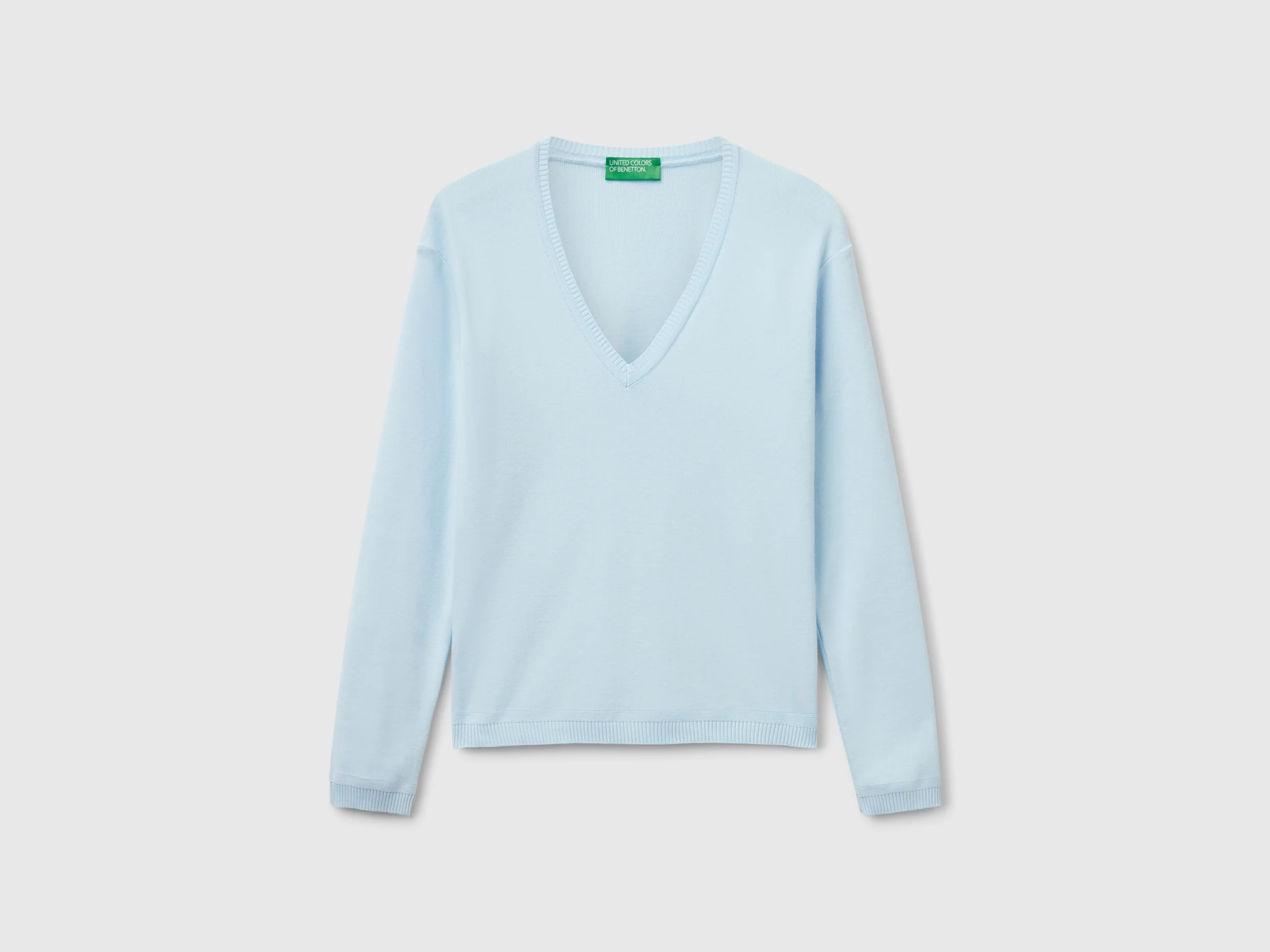 Maglia in puro cotone con scollo a V