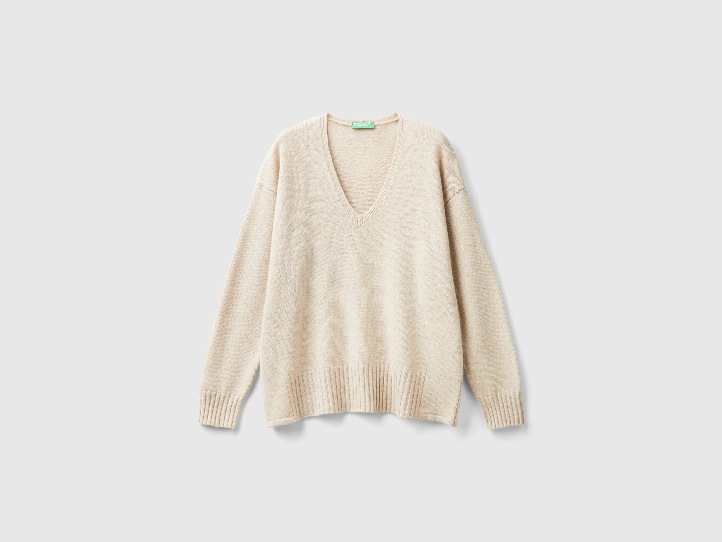 Maglia scollo a V in misto lana