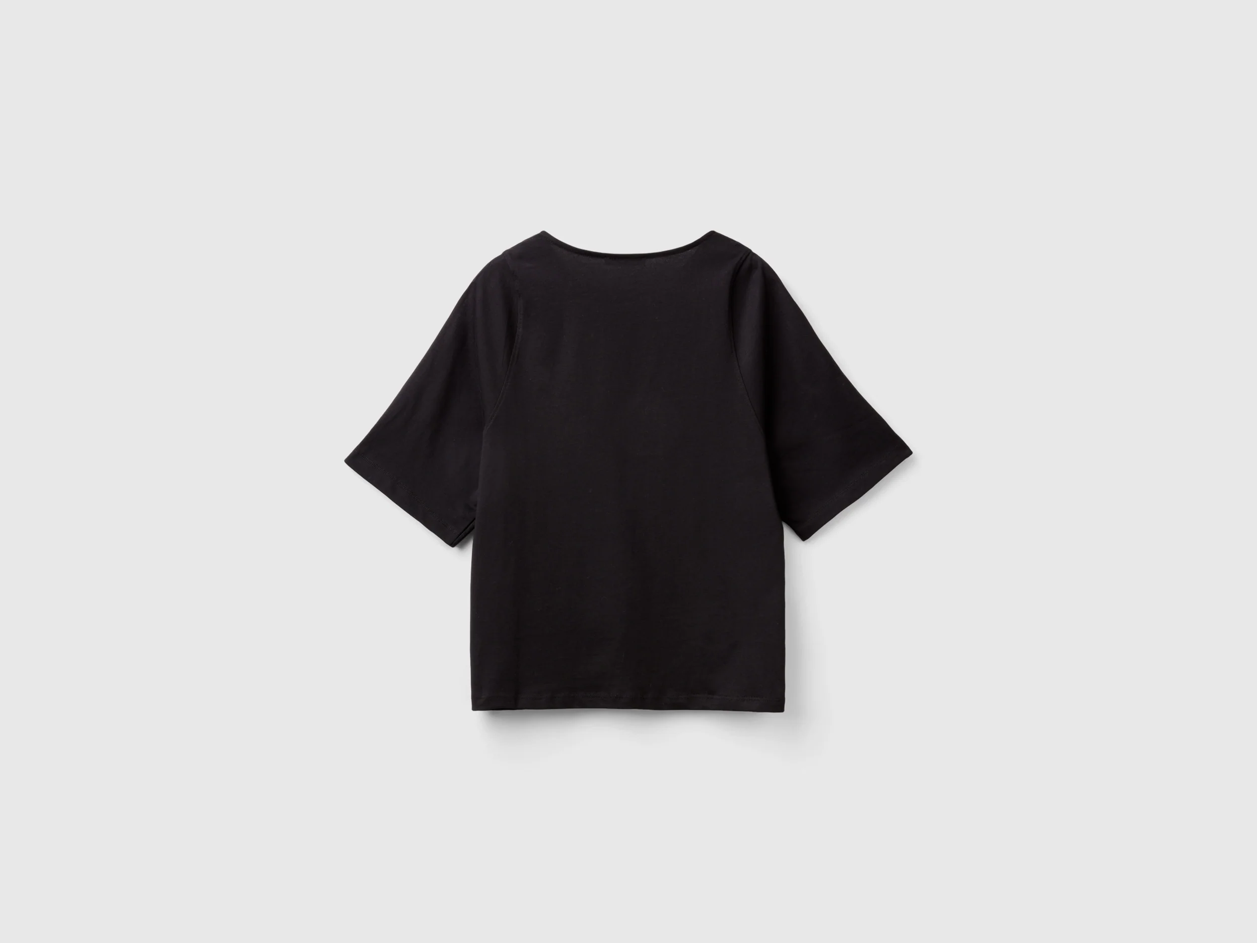 Maglietta con manica cut out - Image 2