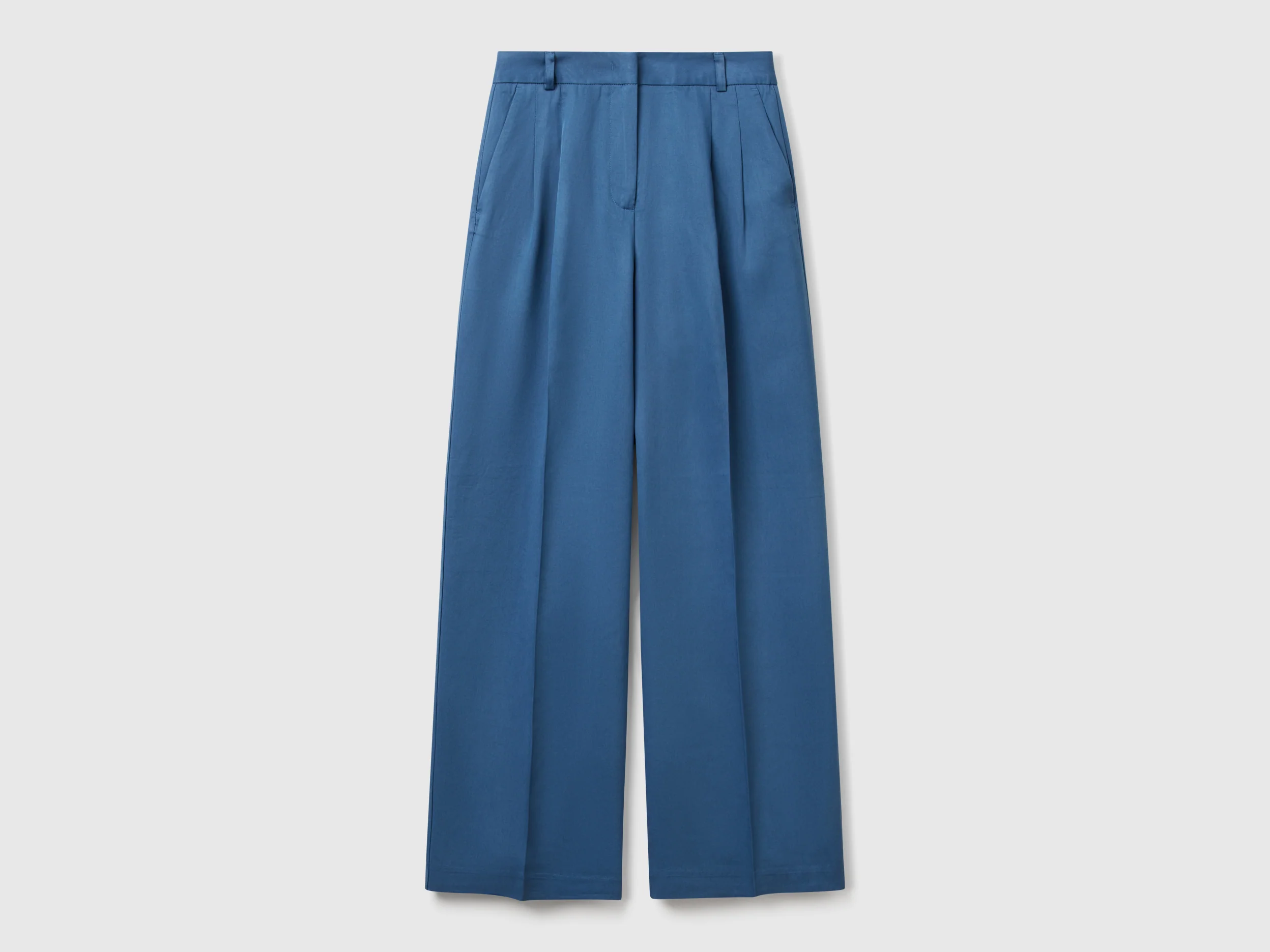 Pantaloni ampi fluidi