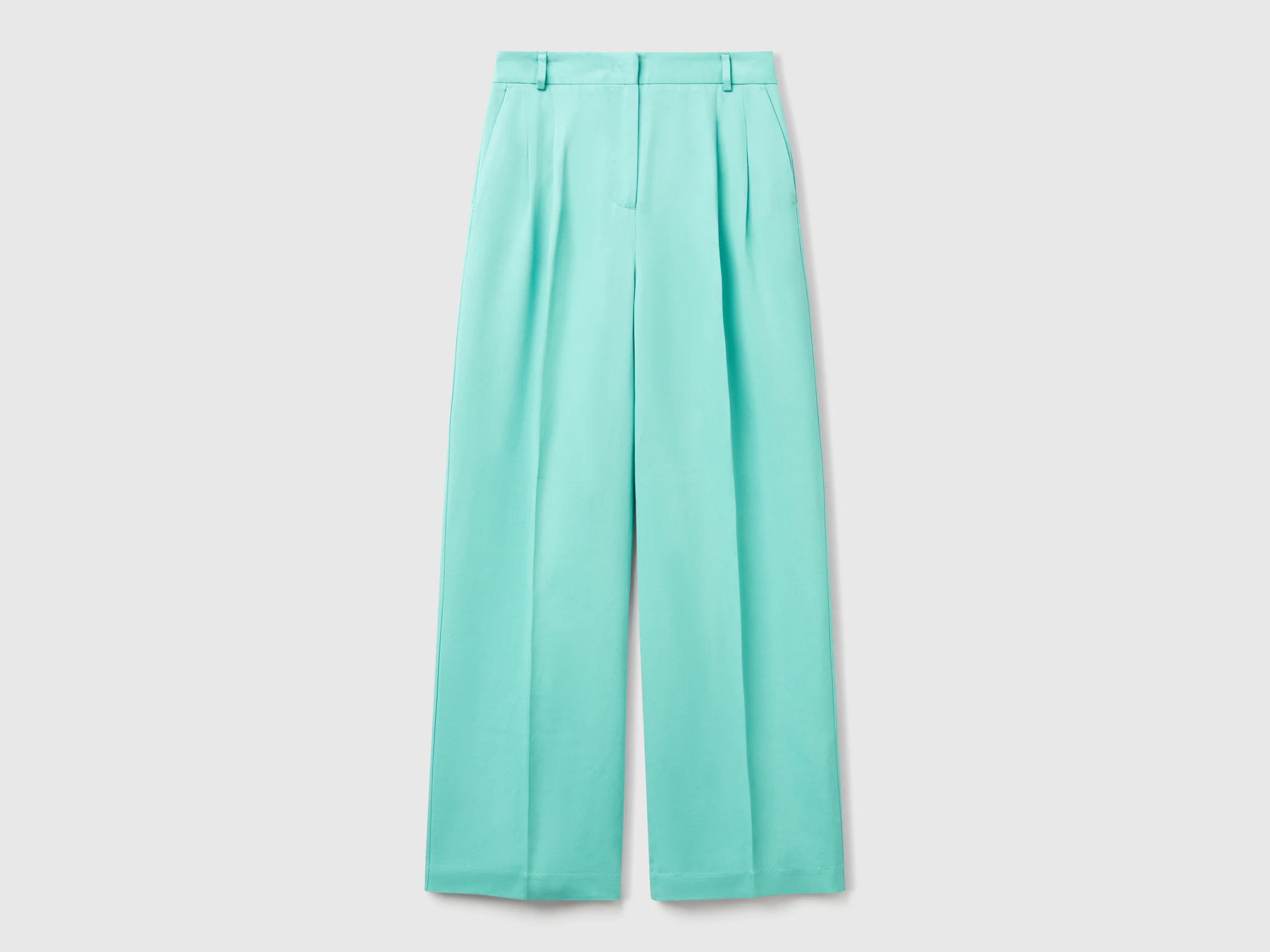 Pantaloni ampi fluidi