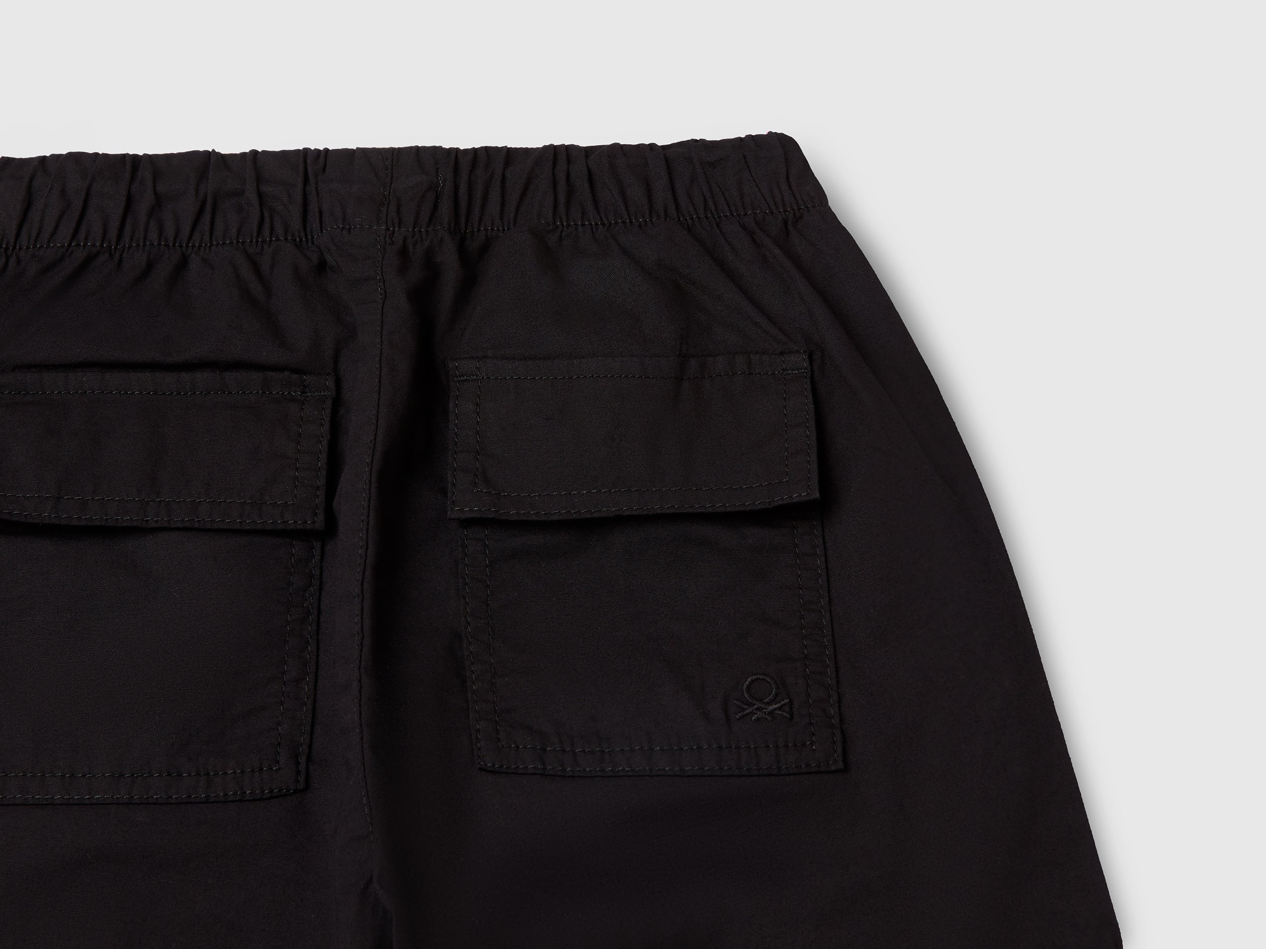 Pantaloni cargo in cotone stretch - Image 3