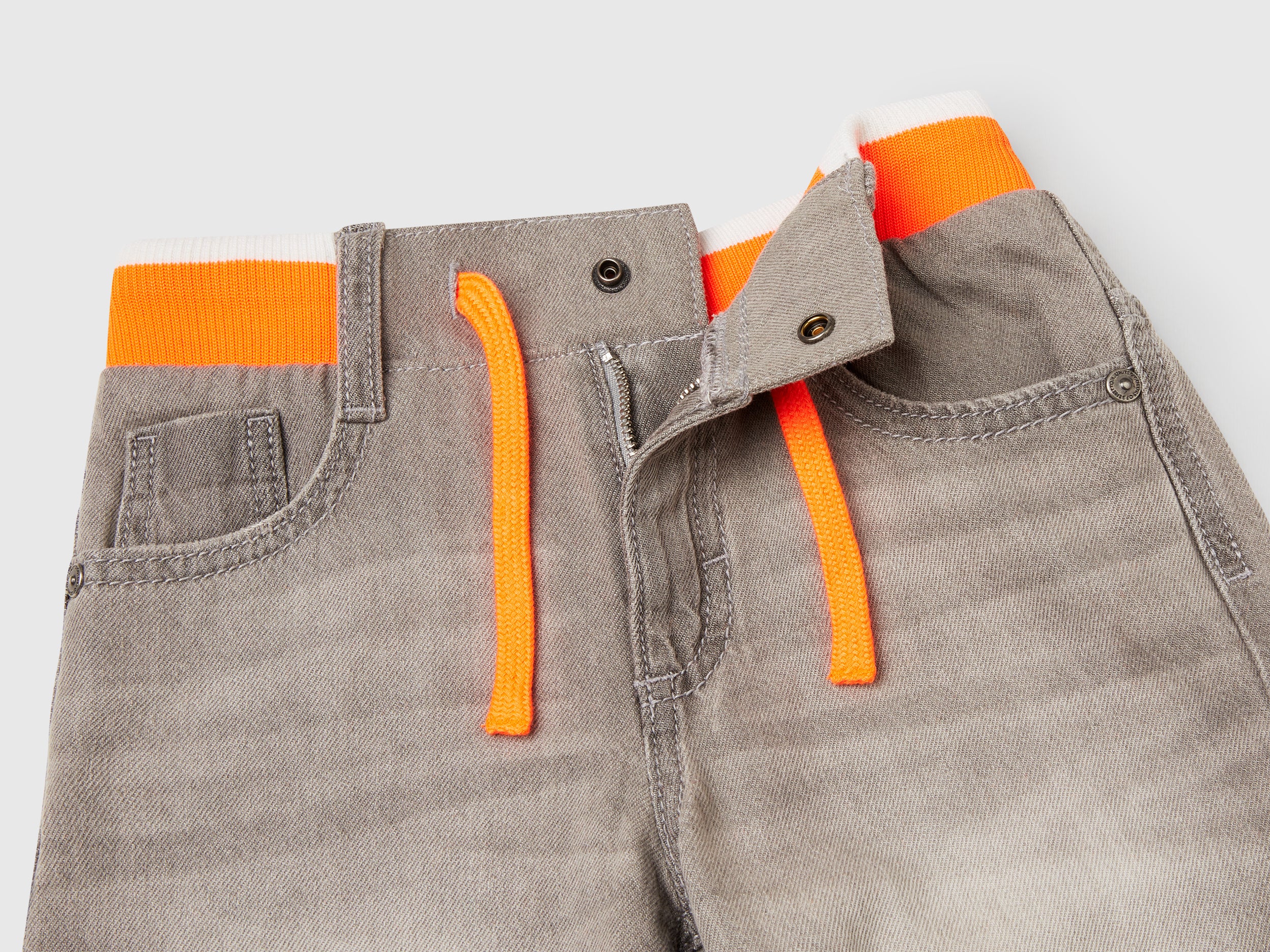 Pantaloni corti di jeans straight - Image 3