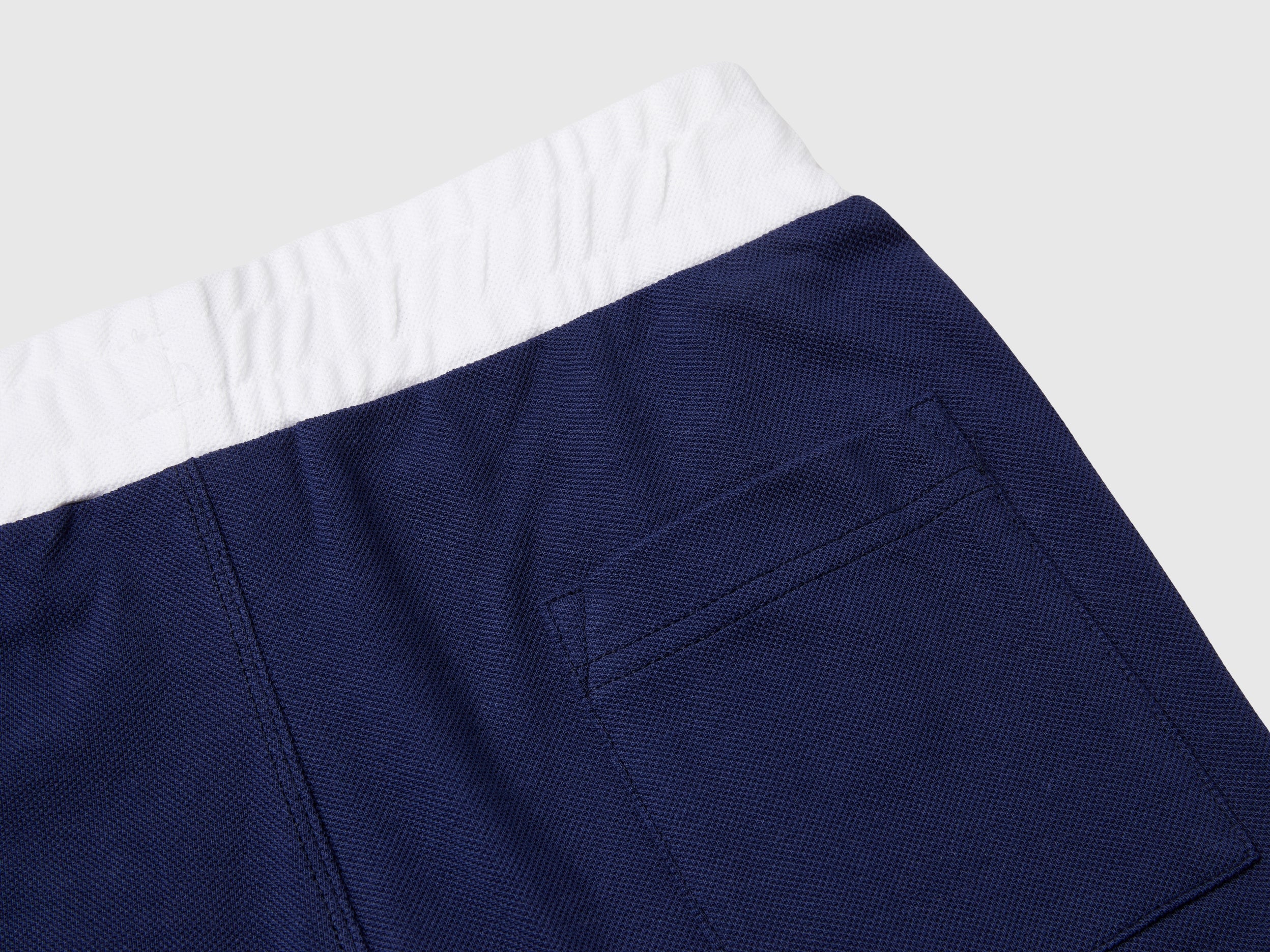 Pantaloni corti in cotone bio - Image 2