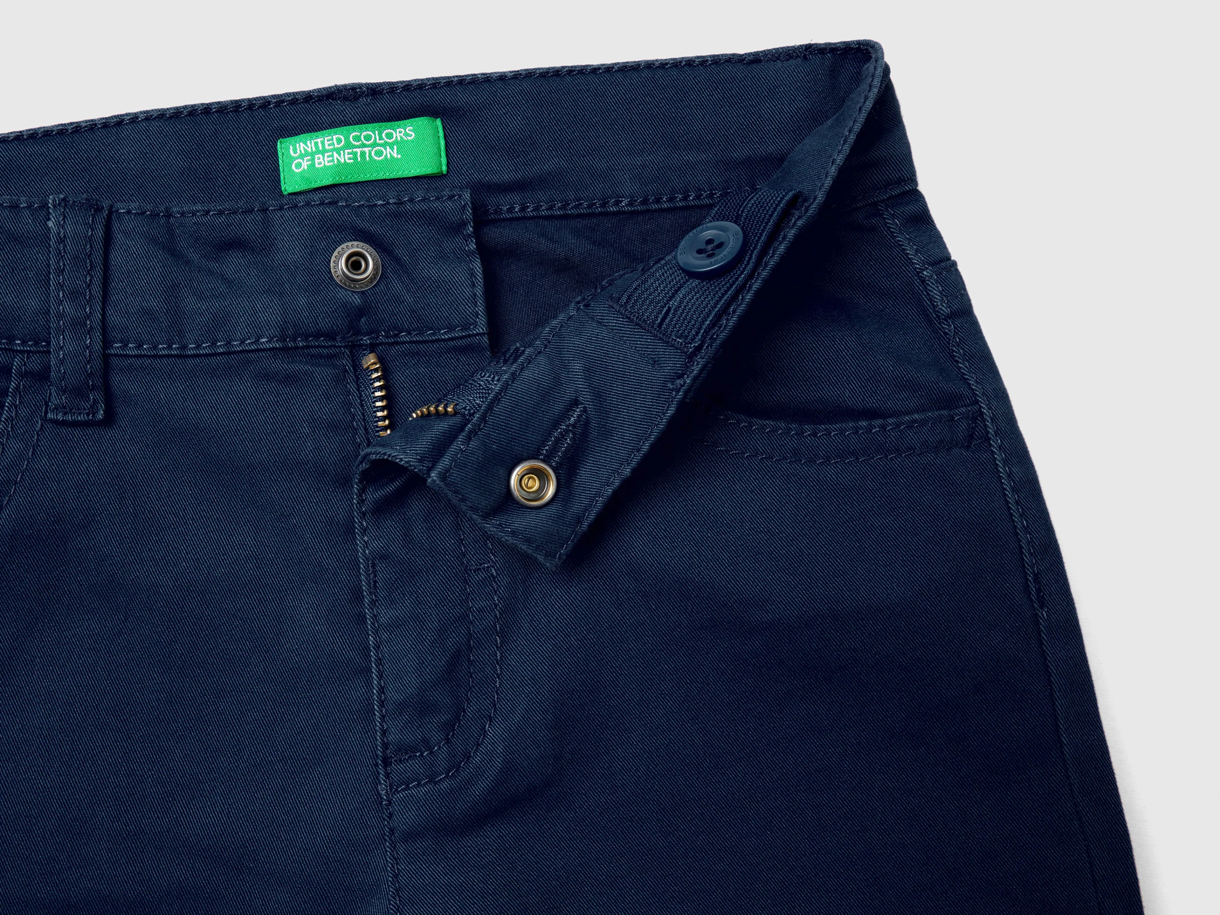 Pantaloni stretch cinque tasche - Image 3