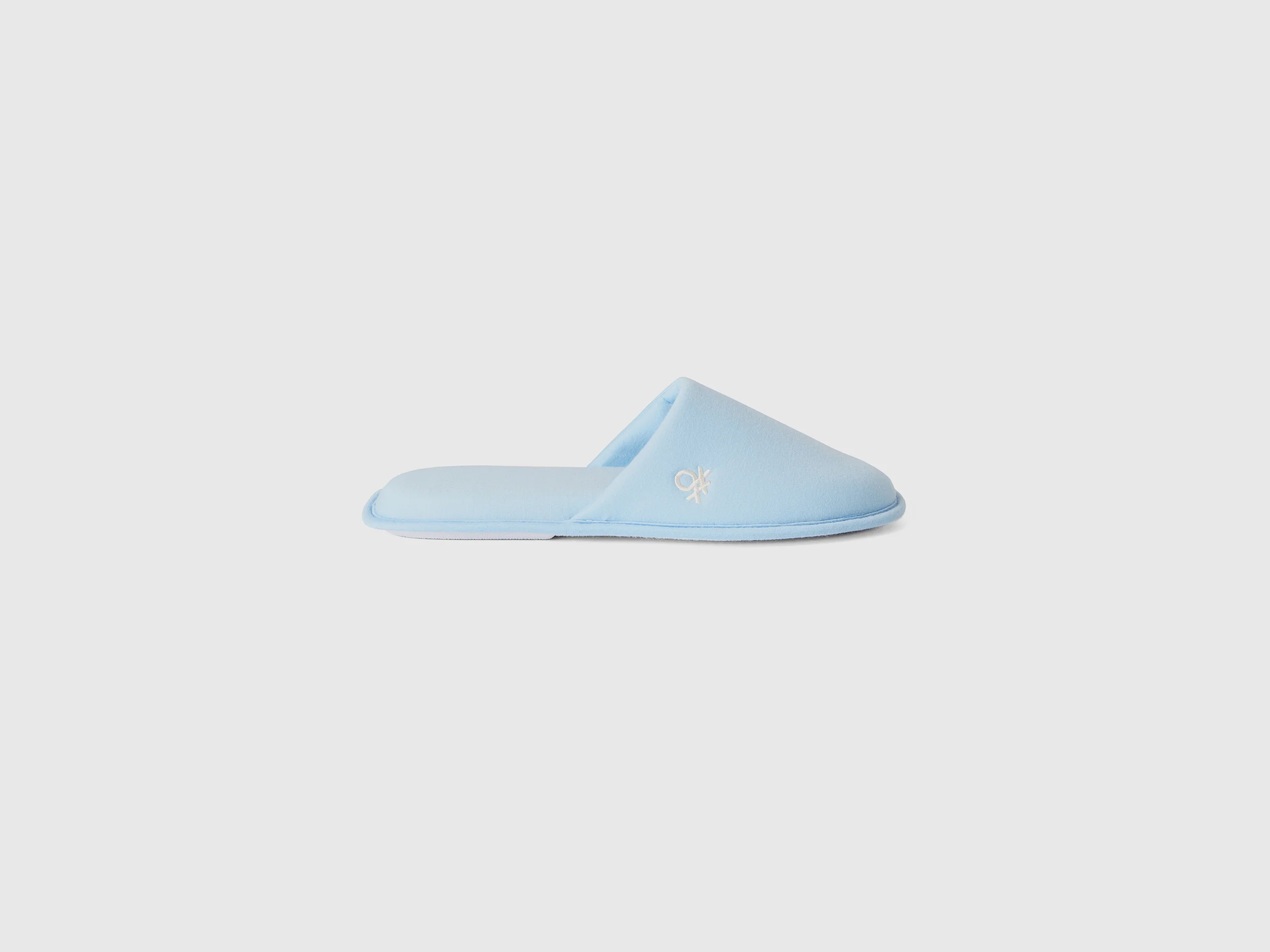 Pantofole con ricamo logo
