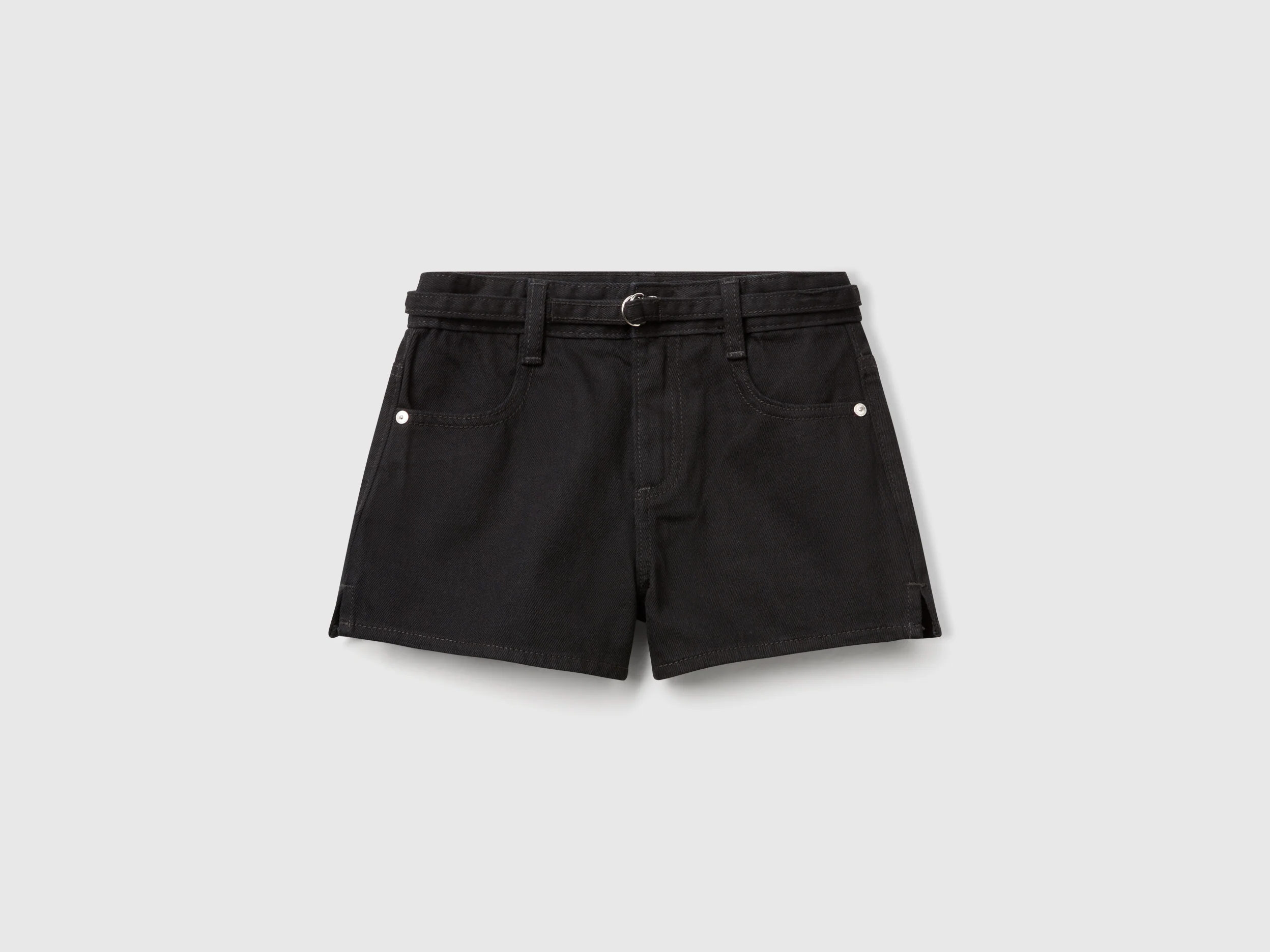 Shorts con cintura