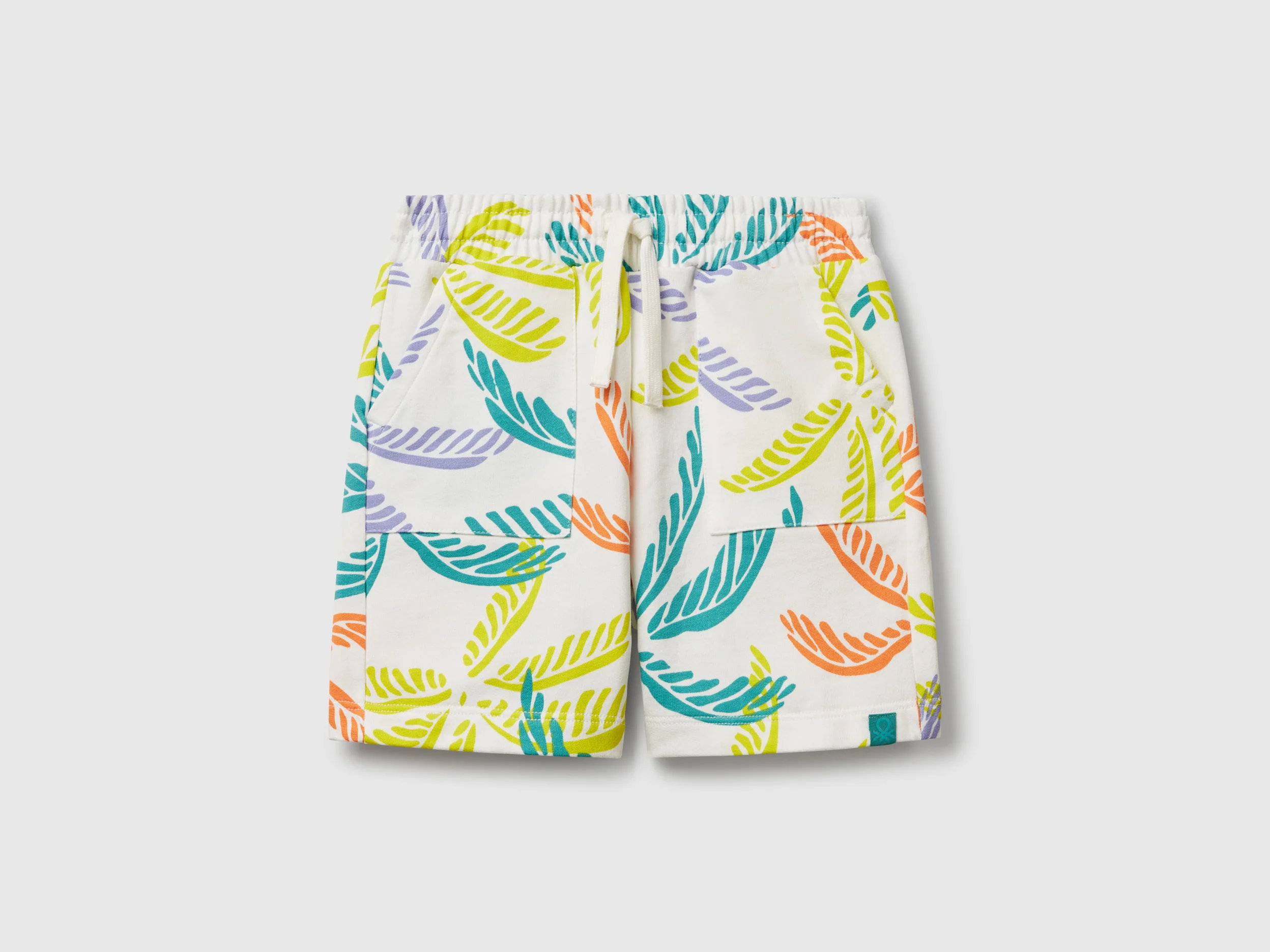 Shorts con stampa tropicale