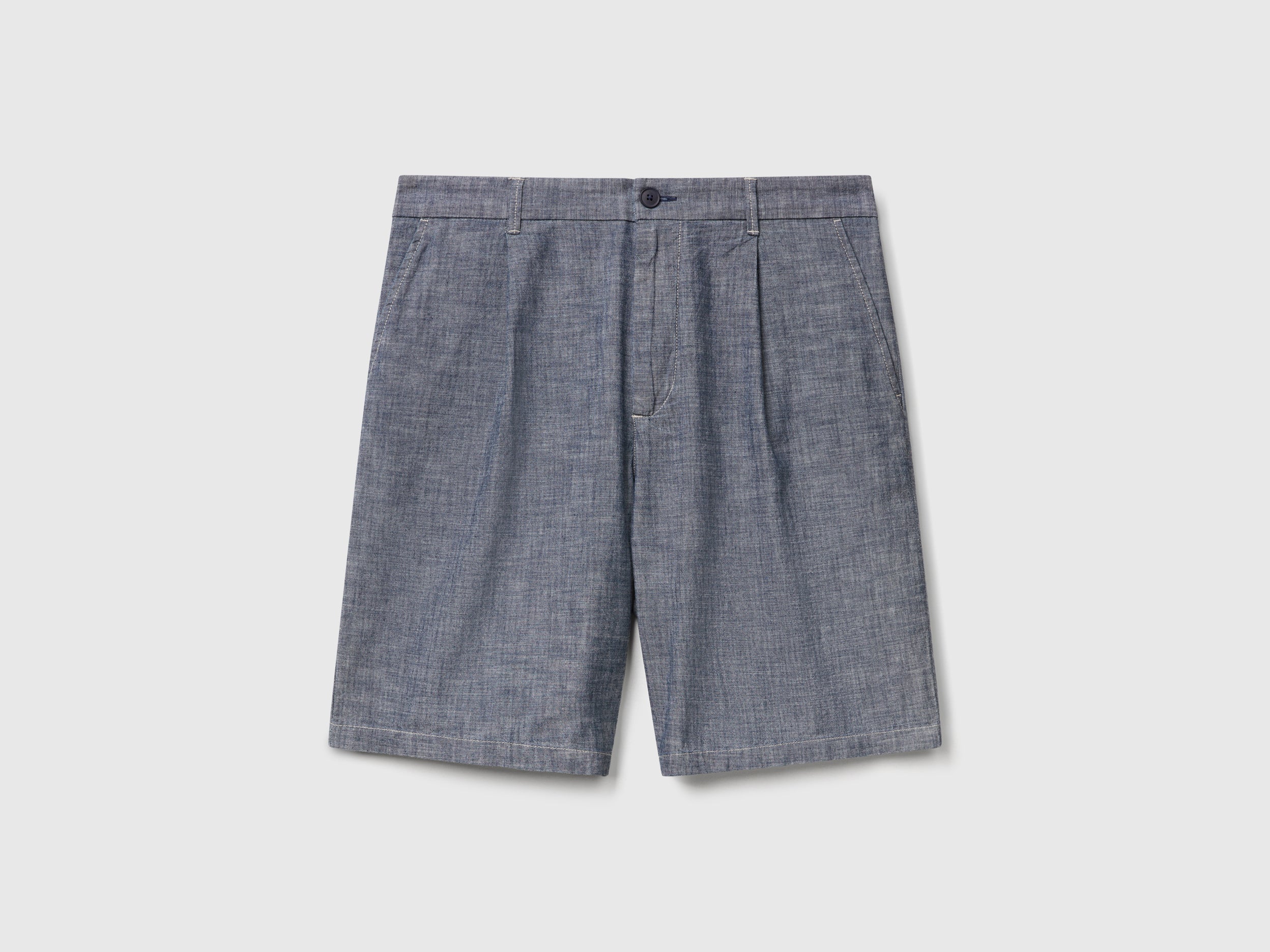 Shorts in chambray