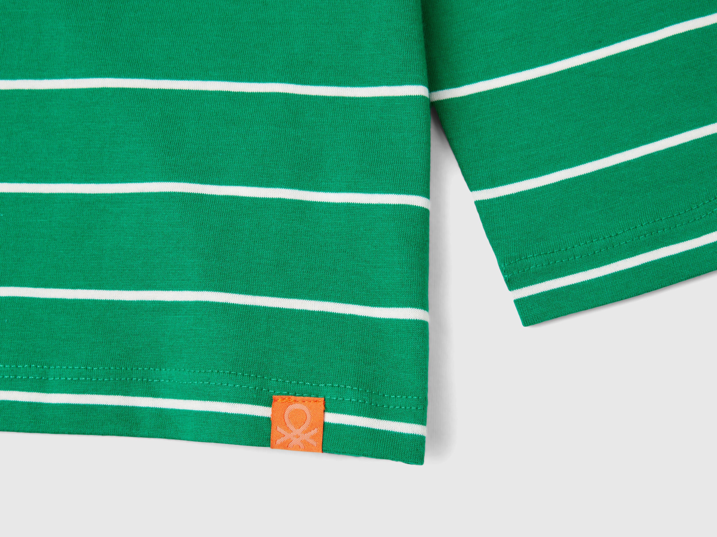 T-shirt a righe con applicazione - Image 3