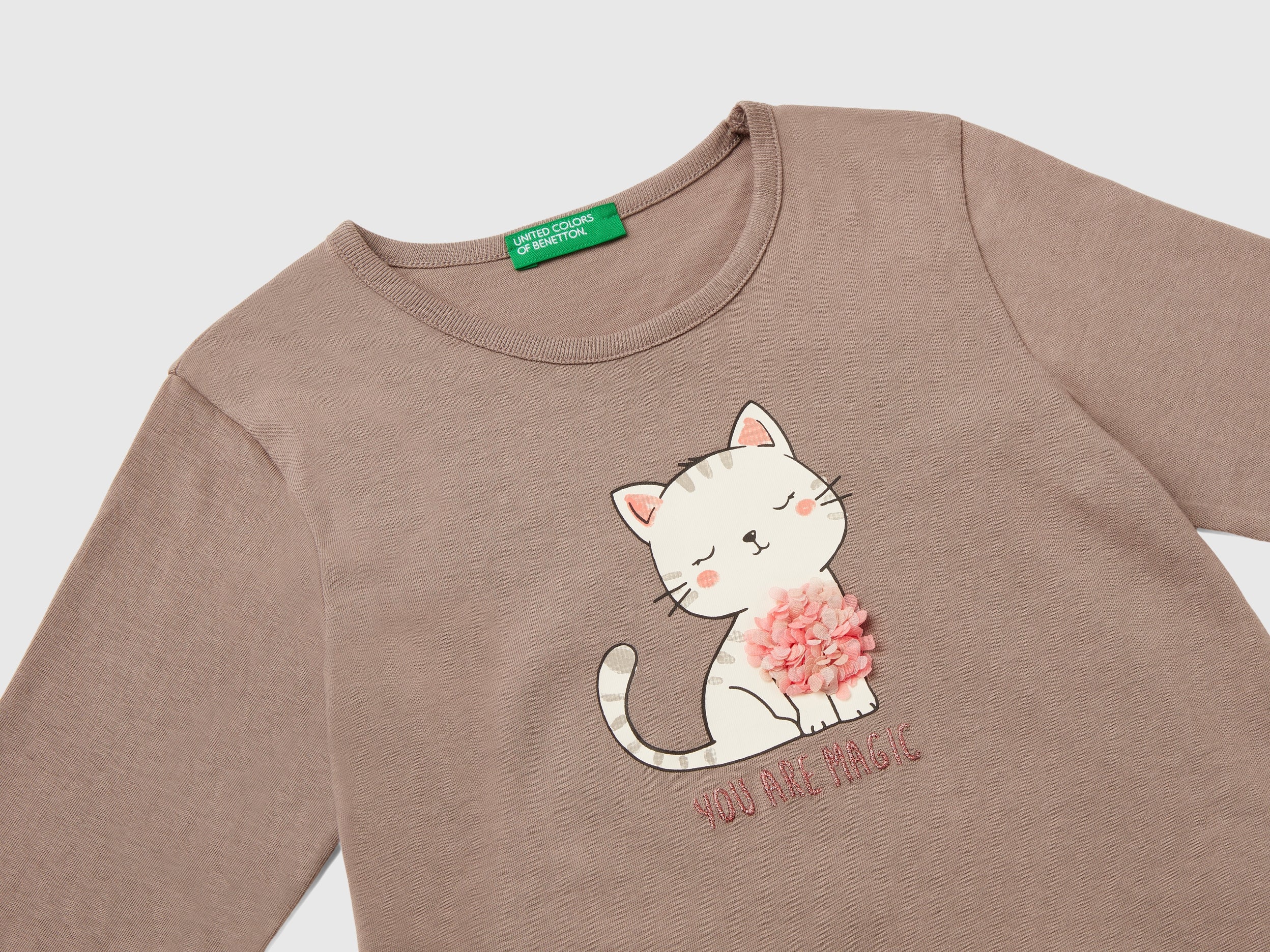 T-shirt con applicazione effetto petali - Image 3