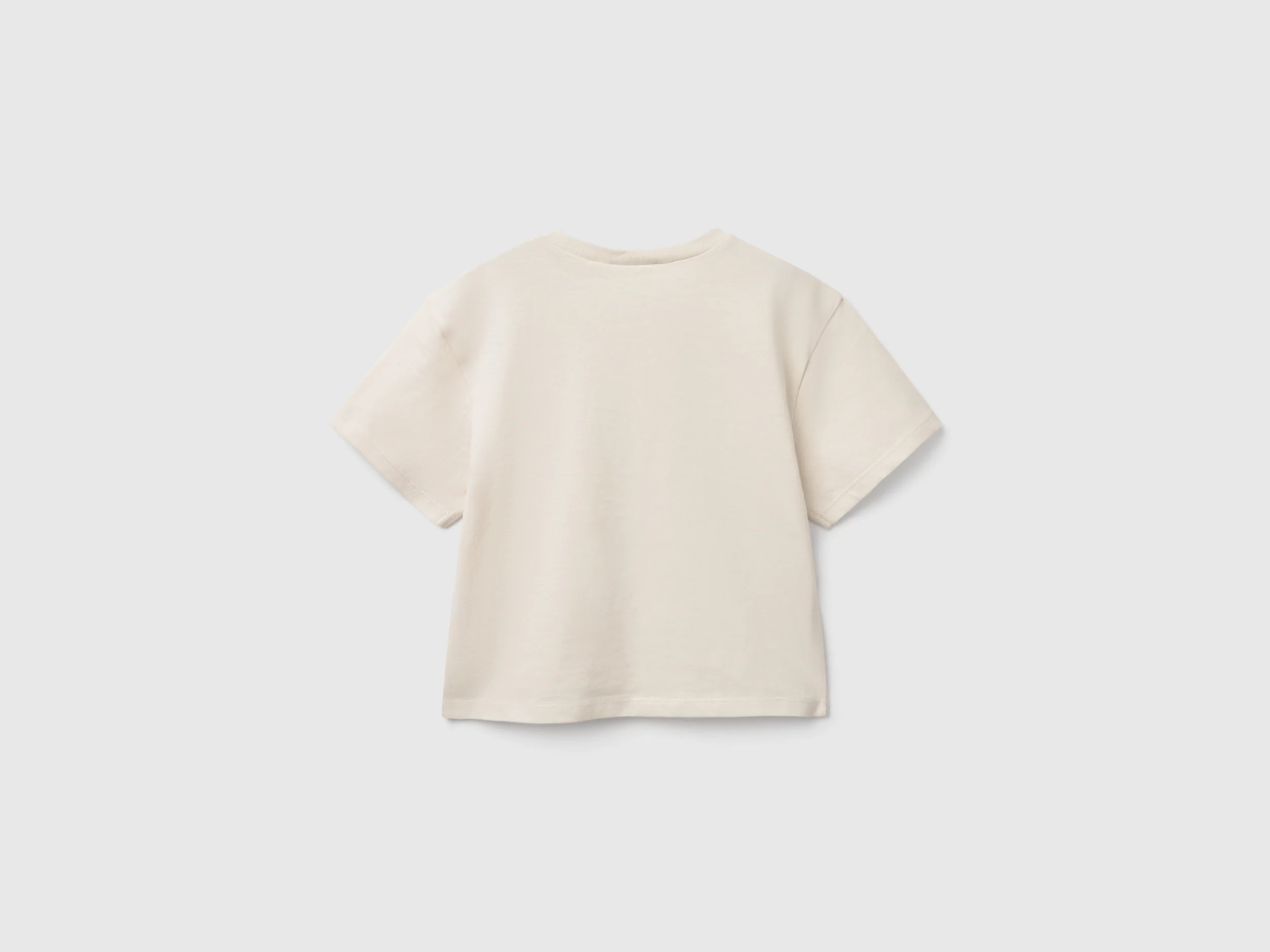 T-shirt con applicazioni - Image 2
