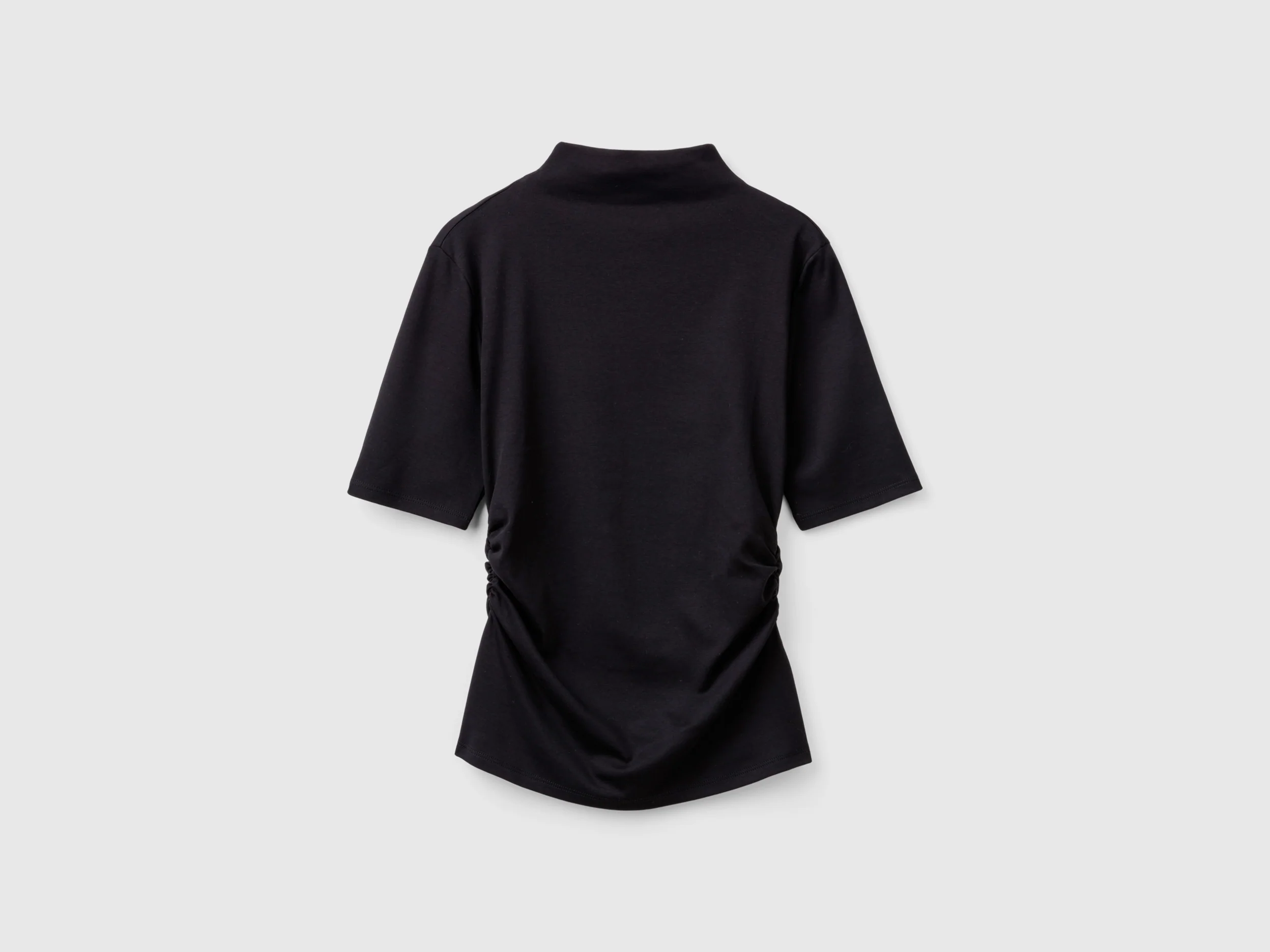 T-shirt con collo a cratere in cotone bio