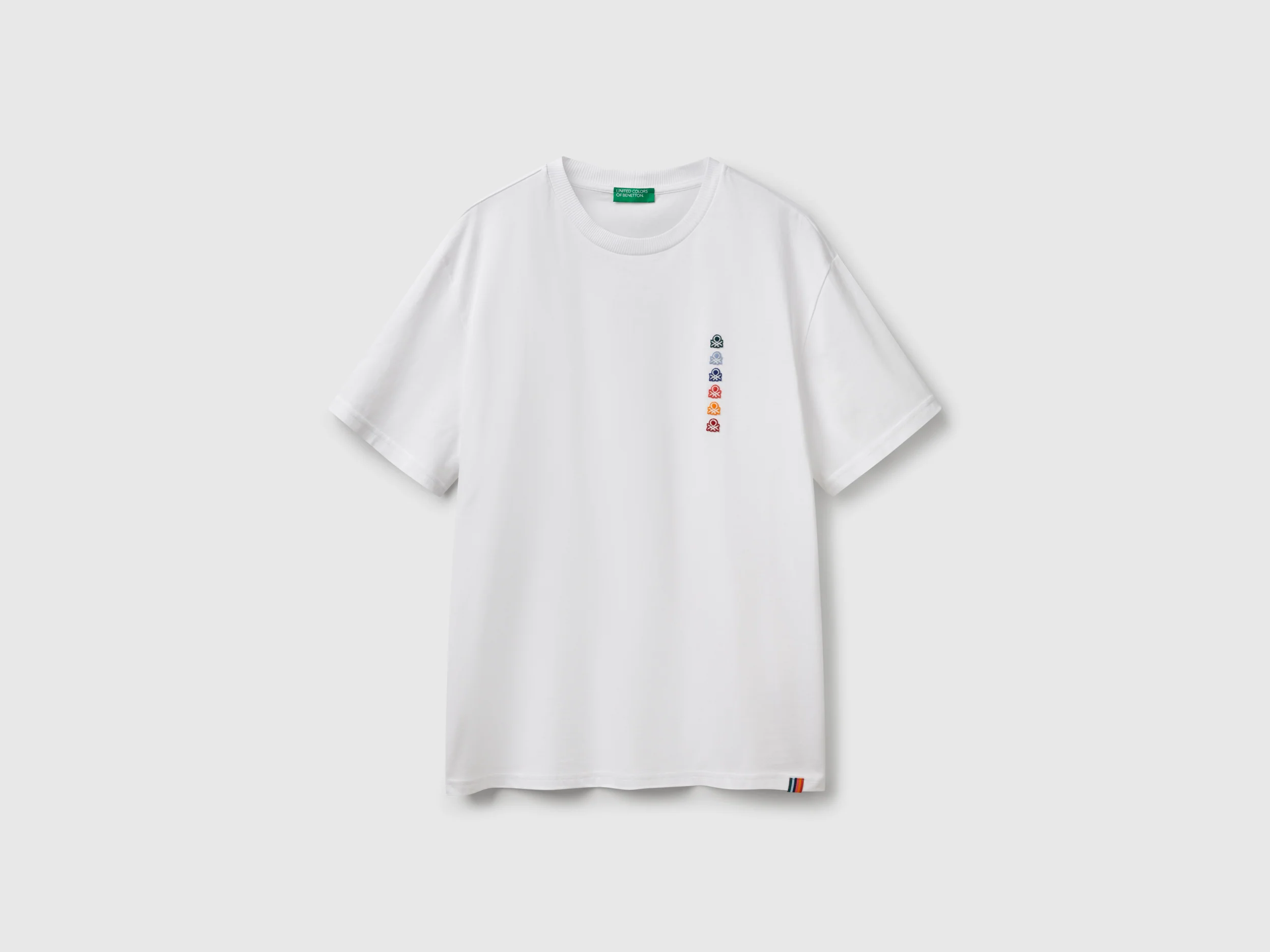 T-shirt over fit con patch