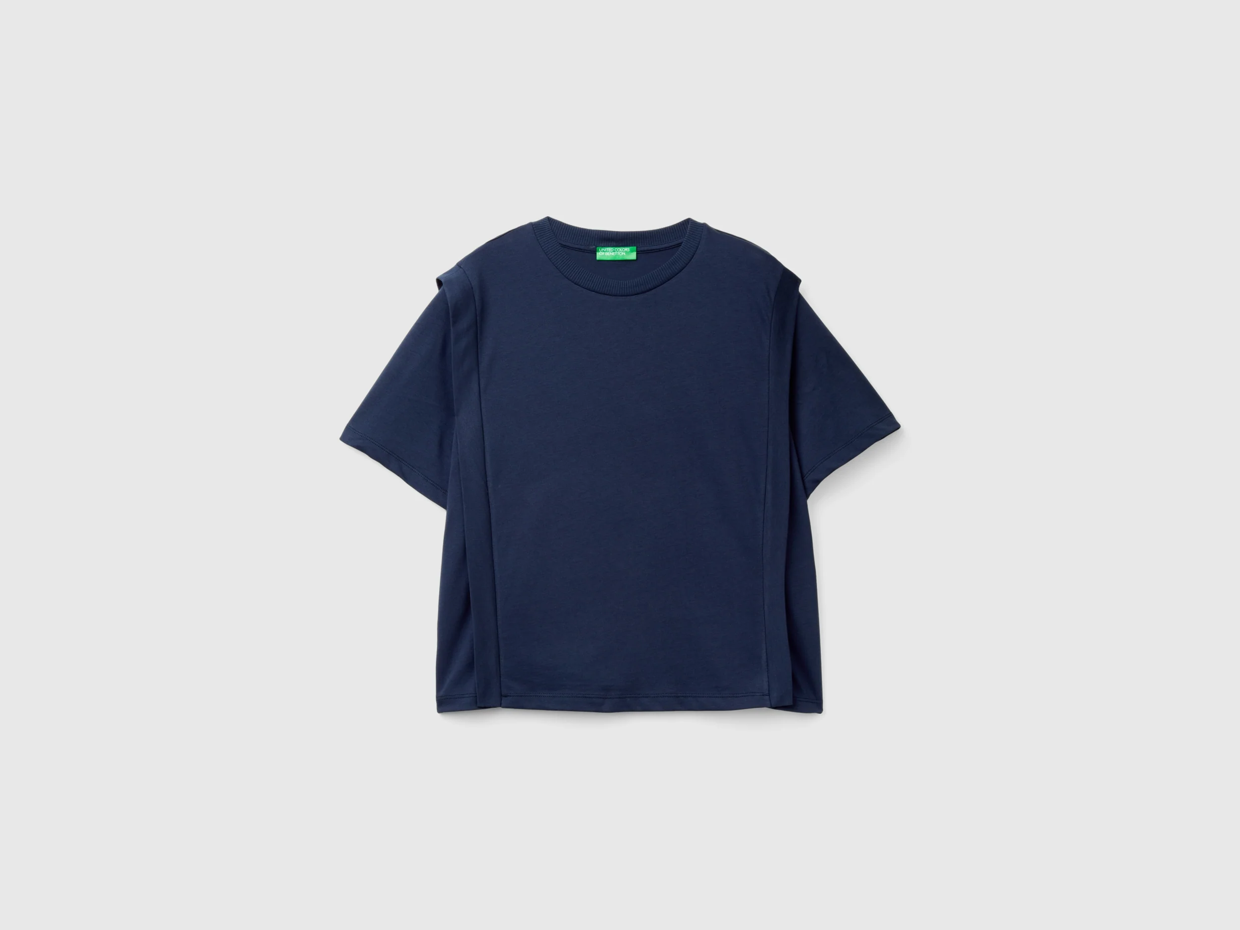 T-shirt regular fit con pieghe